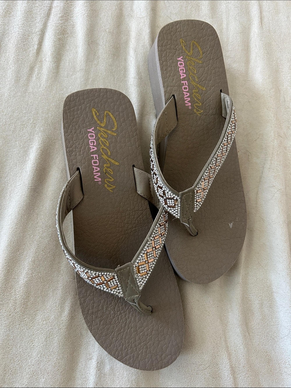 Skechers Taupe Beaded Yoga Foam Thong Sandals